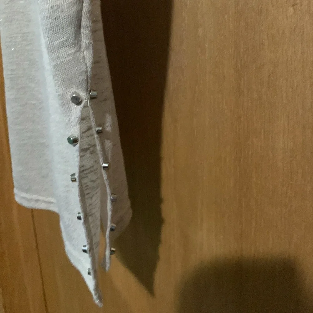 Top - Picture 2 of 3